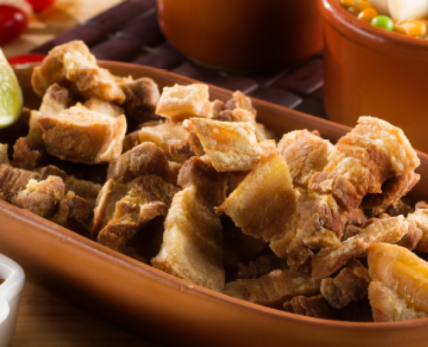 Aprenda a fazer uma receita de torresmo que fica pronto em apenas 10 minutinhos. É um torresmo muito rápido para fazer à qualquer hora do dia. Fica uma delicia! Torresmo Pronto em 10 Minutos